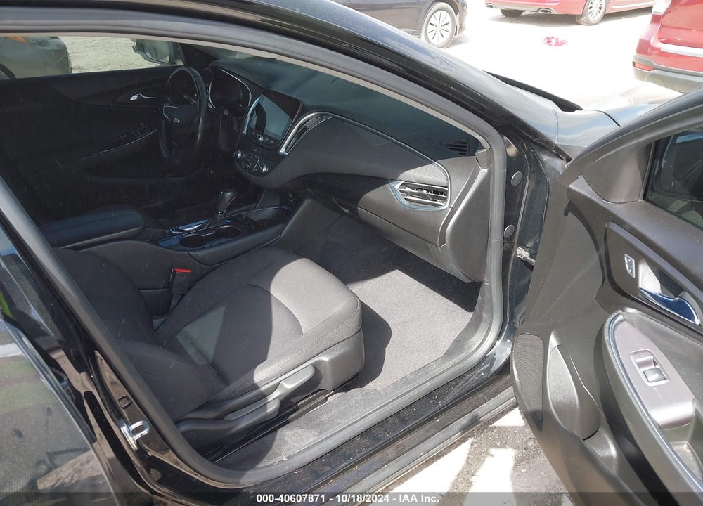 2018 CHEVROLET MALIBU LT VIN: 1G1ZD5STXJF230703