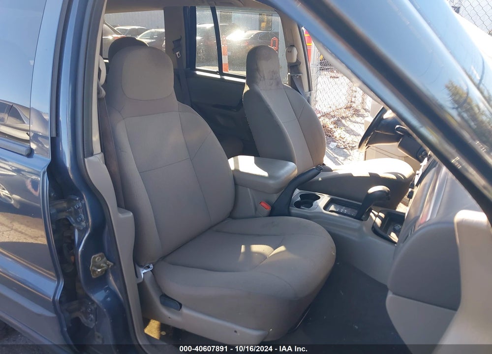 2004 JEEP GRAND CHEROKEE LAREDO VIN: 1J4GW48S14C374805