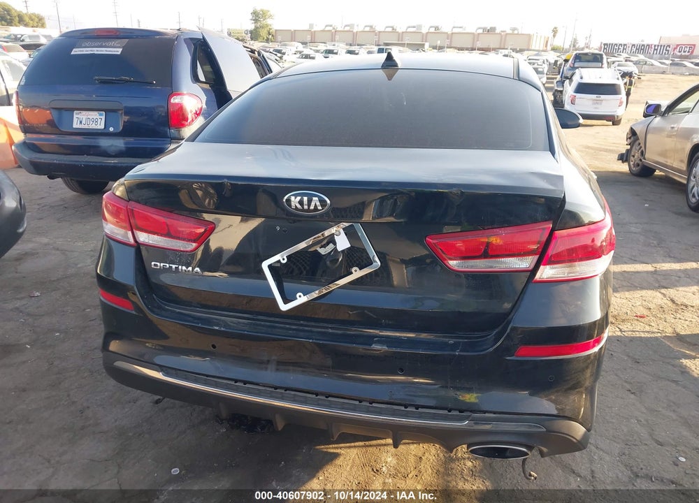 2019 KIA OPTIMA LX VIN: 5XXGT4L35KG364421