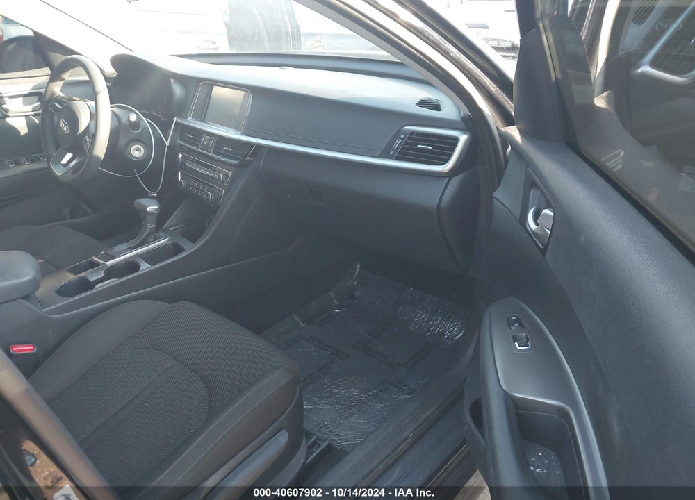 2019 KIA OPTIMA LX VIN: 5XXGT4L35KG364421