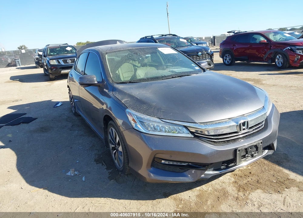 2017 HONDA ACCORD HYBRID TOURING VIN: JHMCR6F73HC020116