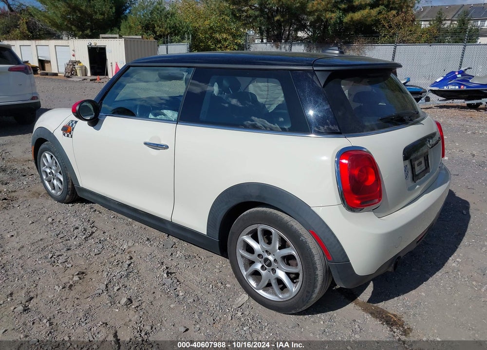 2016 MINI HARDTOP COOPER VIN: WMWXP5C55G3B77652