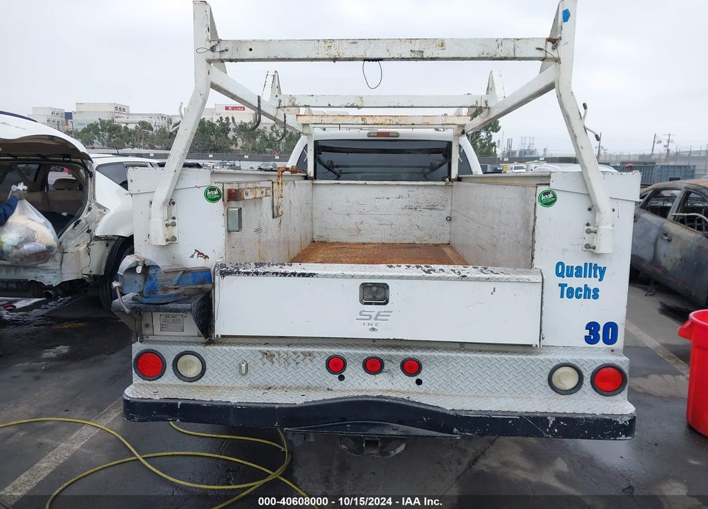 2015 FORD F-350 CHASSIS XL VIN: 1FDRF3E6XFEC73359