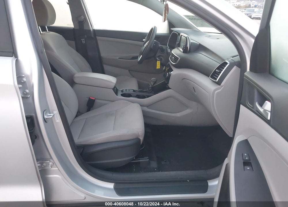 2019 HYUNDAI TUCSON SE VIN: KM8J2CA47KU878453