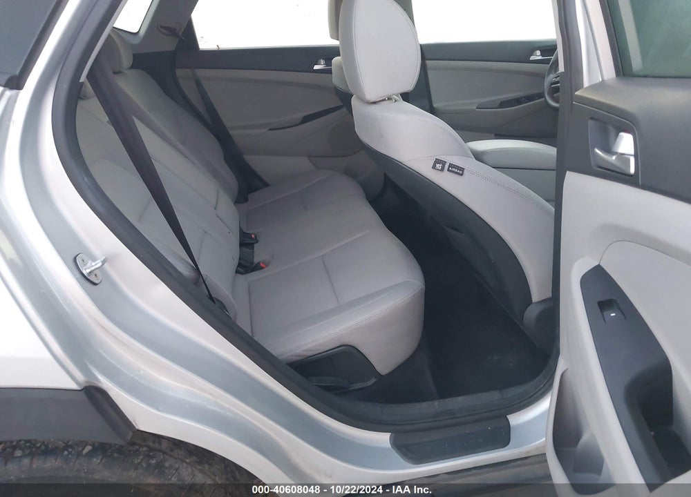 2019 HYUNDAI TUCSON SE VIN: KM8J2CA47KU878453