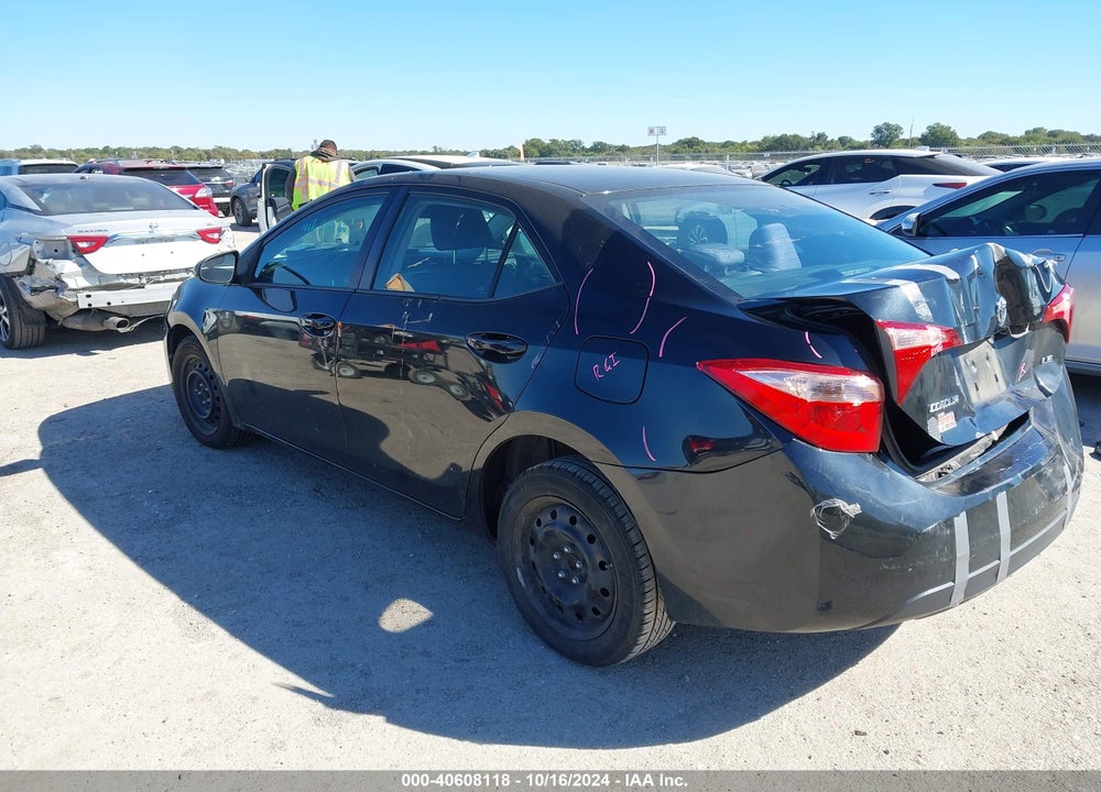 2017 TOYOTA COROLLA LE VIN: 5YFBURHE6HP705386