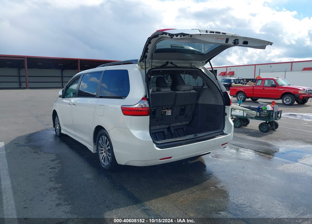 2020 TOYOTA SIENNA XLE VIN: 5TDYZ3DC8LS027138