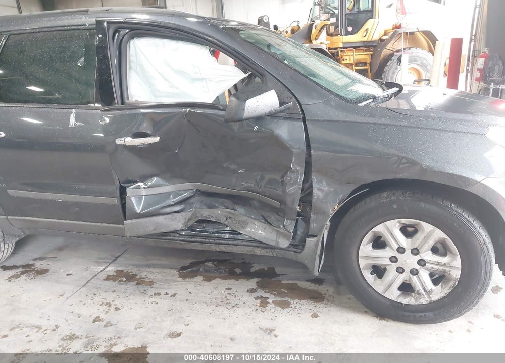 2011 CHEVROLET TRAVERSE LS VIN: 1GNKREED1BJ187034