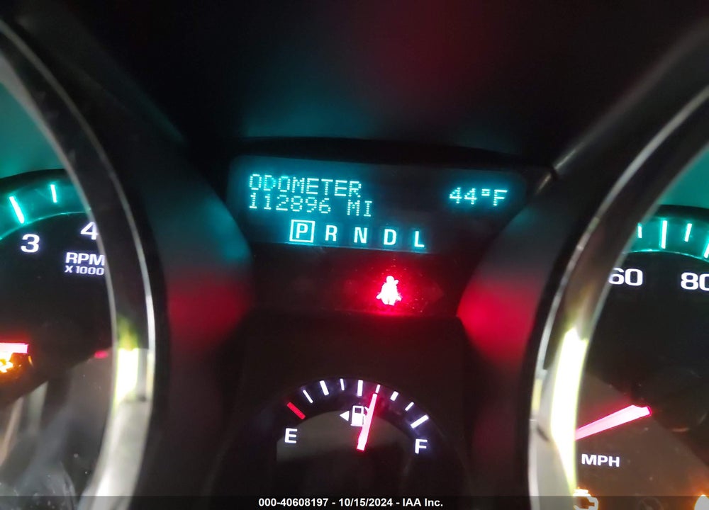 2011 CHEVROLET TRAVERSE LS VIN: 1GNKREED1BJ187034