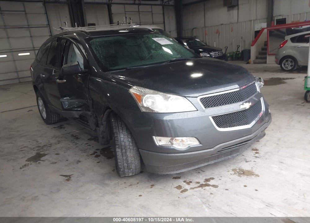 2011 CHEVROLET TRAVERSE LS VIN: 1GNKREED1BJ187034