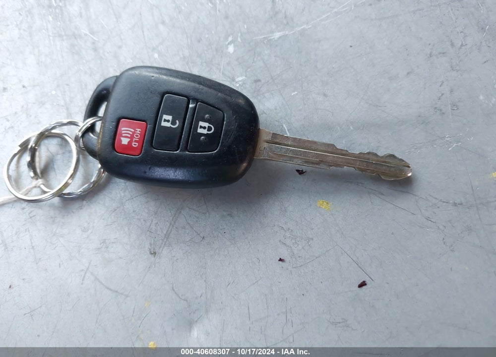 2014 TOYOTA RAV4 XLE VIN: 2T3WFREV7EW095791