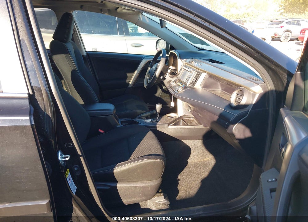 2014 TOYOTA RAV4 XLE VIN: 2T3WFREV7EW095791