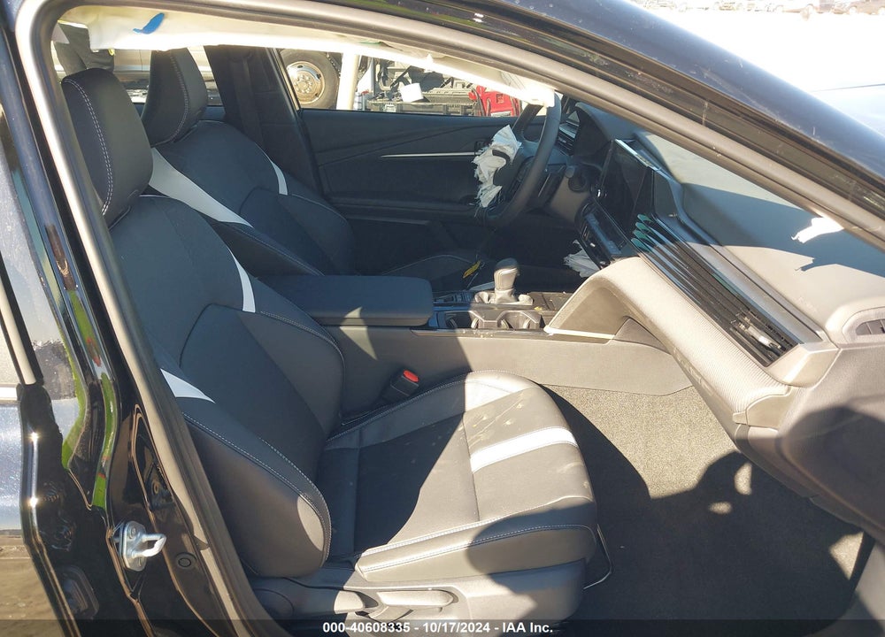 2025 TOYOTA CAMRY SE VIN: 4T1DAACK5SU043175