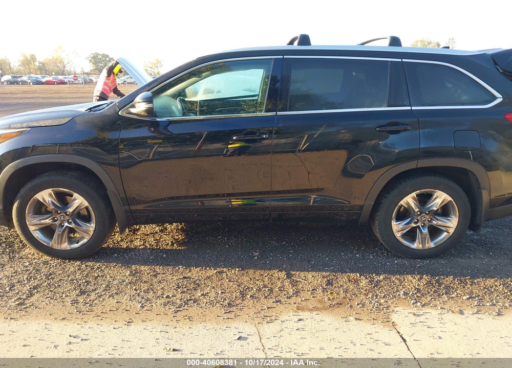 2019 TOYOTA HIGHLANDER LIMITED/PLATINUM VIN: 5TDDZRFH6KS735090