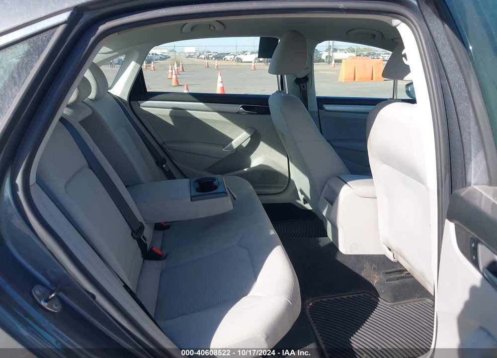 2017 VOLKSWAGEN PASSAT 1.8T S VIN: 1VWAT7A35HC011841