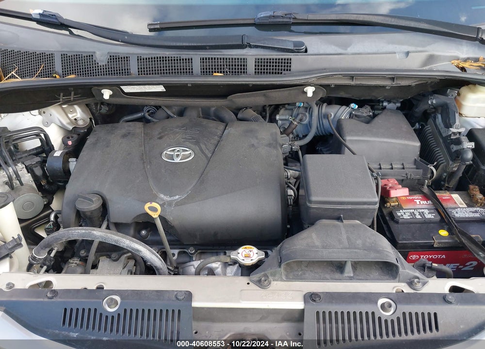 2017 TOYOTA SIENNA XLE 8 PASSENGER VIN: 5TDYZ3DC4HS832531