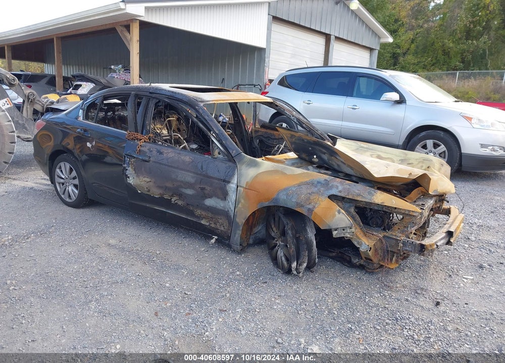 2011 HONDA ACCORD 2.4 EX VIN: 1HGCP2F79BA035627
