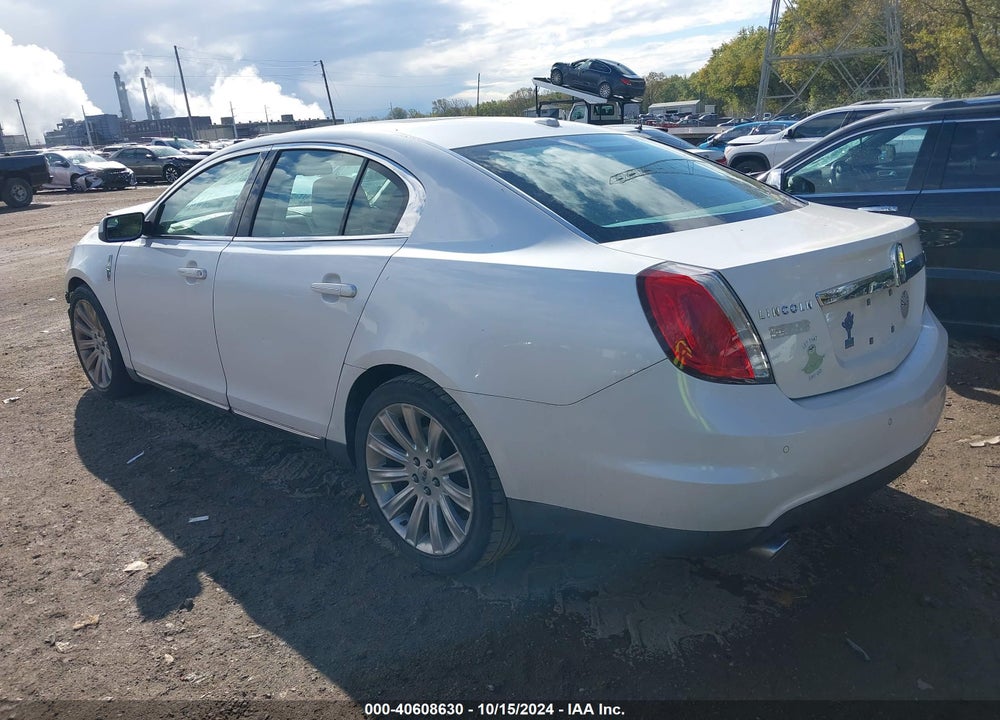 2010 LINCOLN MKS VIN: 1LNHL9DR4AG607854