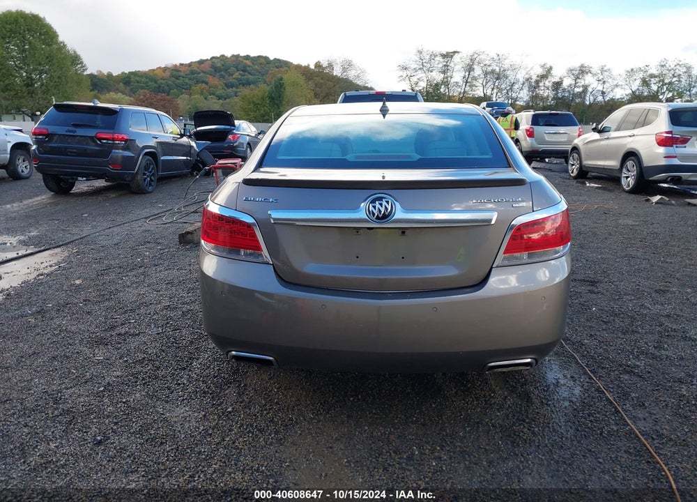 2011 BUICK LACROSSE CXS VIN: 1G4GE5ED4BF120095