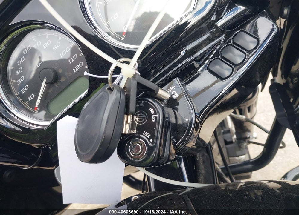 2019 HARLEY-DAVIDSON FLTRXS VIN: 1HD1KTP15KB644680