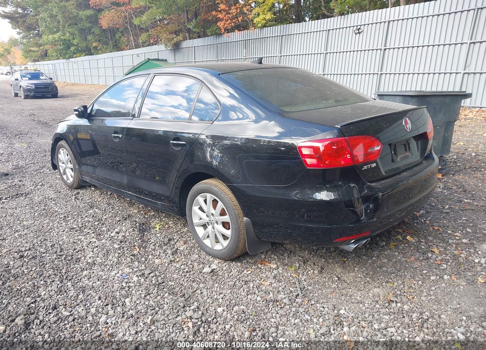 2012 VOLKSWAGEN JETTA 2.5L SE VIN: 3VWDP7AJ5CM337548