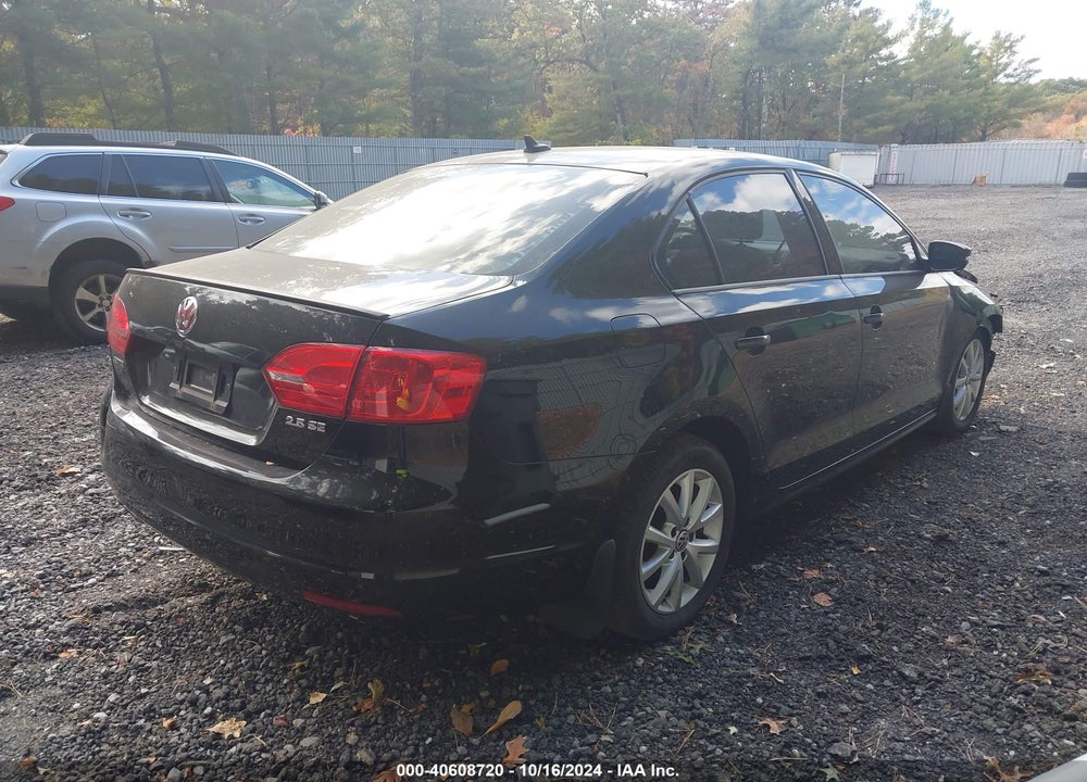 2012 VOLKSWAGEN JETTA 2.5L SE VIN: 3VWDP7AJ5CM337548
