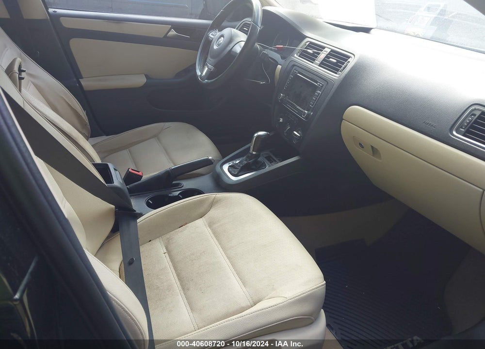 2012 VOLKSWAGEN JETTA 2.5L SE VIN: 3VWDP7AJ5CM337548
