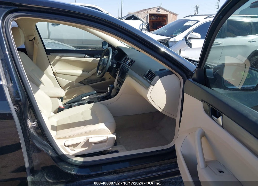 2015 VOLKSWAGEN PASSAT 1.8T SE VIN: 1VWBS7A34FC027579