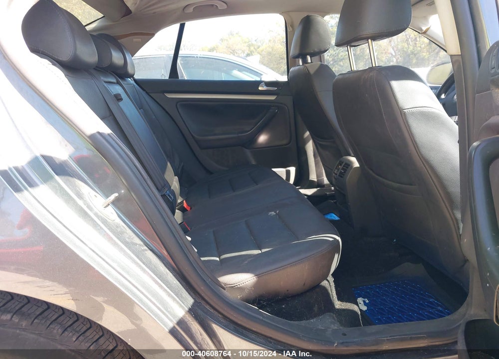 2008 VOLKSWAGEN JETTA SE VIN: 3VWRM71K98M144625