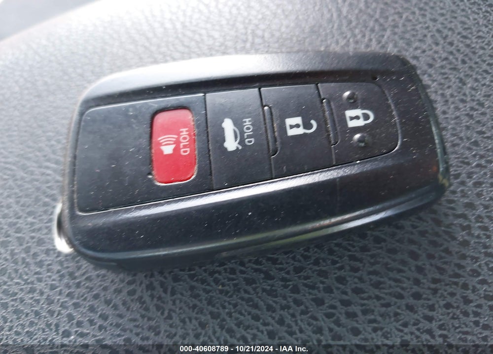 2020 TOYOTA CAMRY LE HYBRID VIN: 4T1C31AK1LU522381