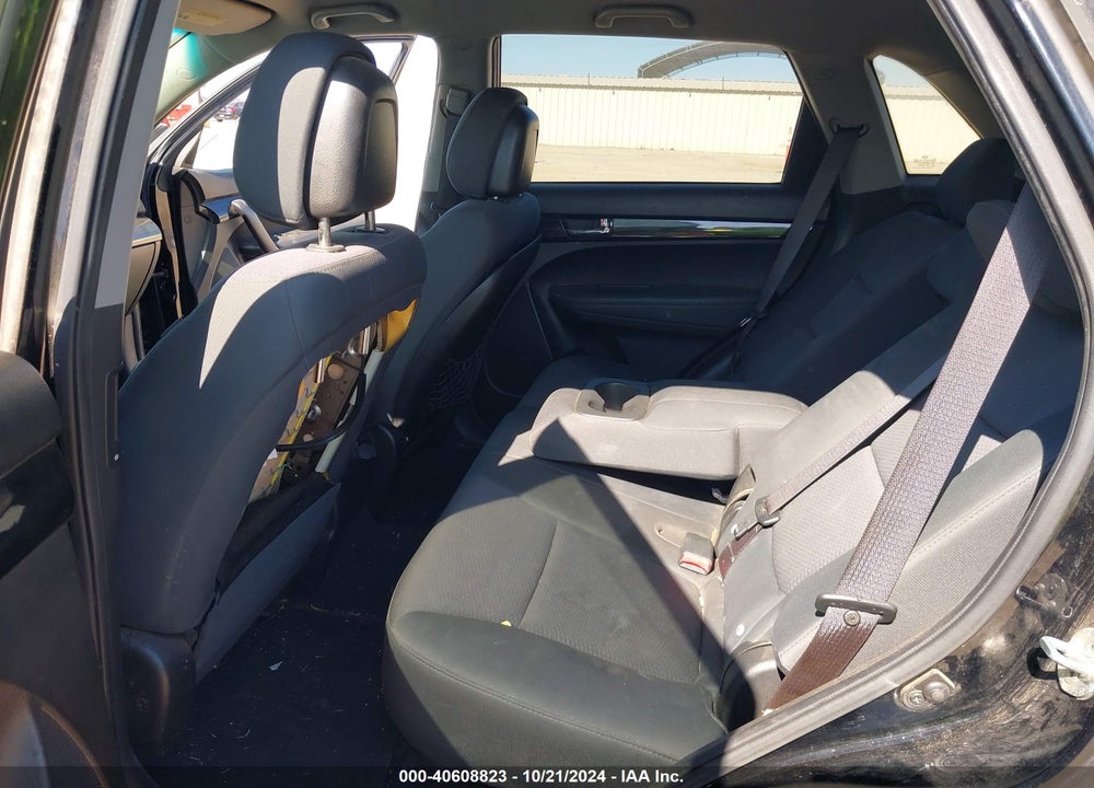 2012 KIA SORENTO LX VIN: 5XYKT3A67CG259085