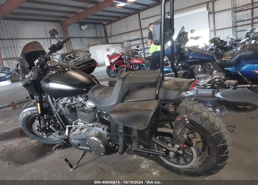 2018 HARLEY-DAVIDSON FXFB FAT BOB VIN: 1HD1YKJ19JC036641