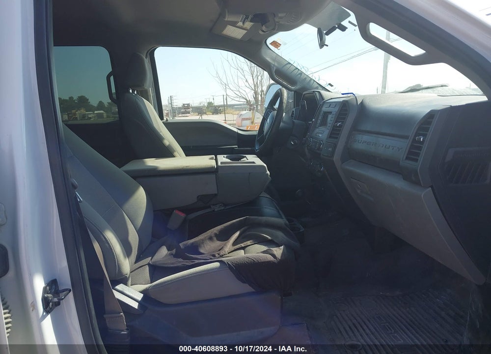 2017 FORD F-250 XL VIN: 1FT7W2B62HEE33747
