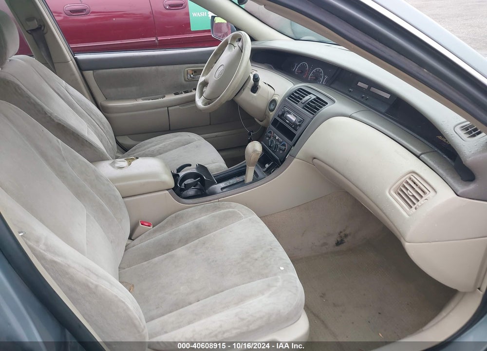 2001 TOYOTA AVALON XL VIN: 4T1BF28B31U179648