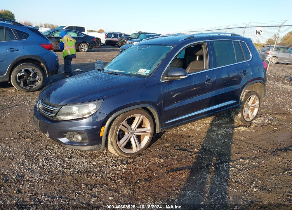 2016 VOLKSWAGEN TIGUAN R-LINE VIN: WVGBV7AX4GW075673