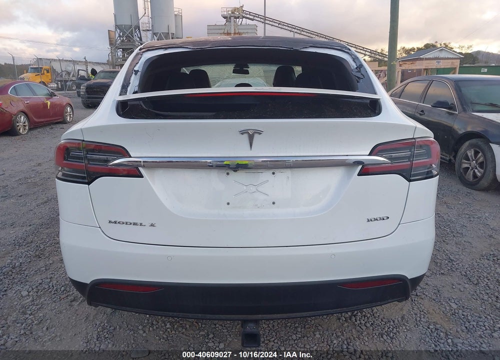 2018 TESLA MODEL X VIN: 5YJXCDE20JF139460