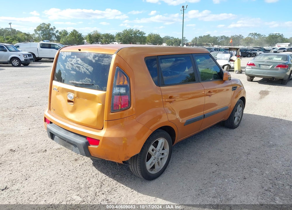 2011 KIA SOUL VIN: KNDJT2A27B7227347
