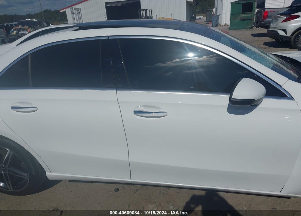 2019 MERCEDES-BENZ A 220 VIN: WDD3G4EB2KW029449