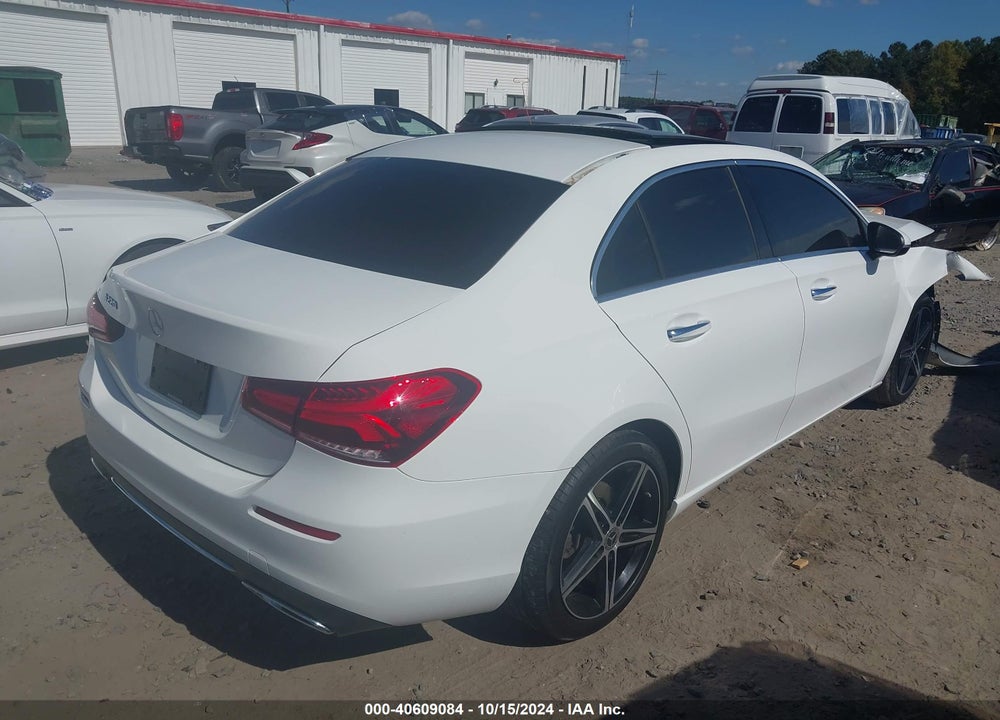 2019 MERCEDES-BENZ A 220 VIN: WDD3G4EB2KW029449