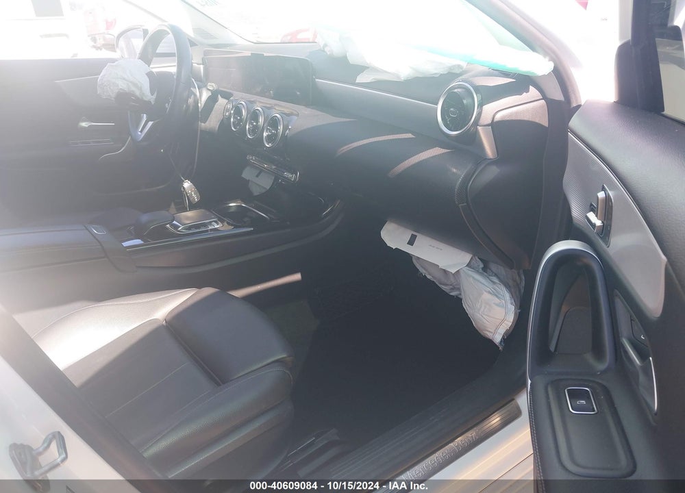 2019 MERCEDES-BENZ A 220 VIN: WDD3G4EB2KW029449