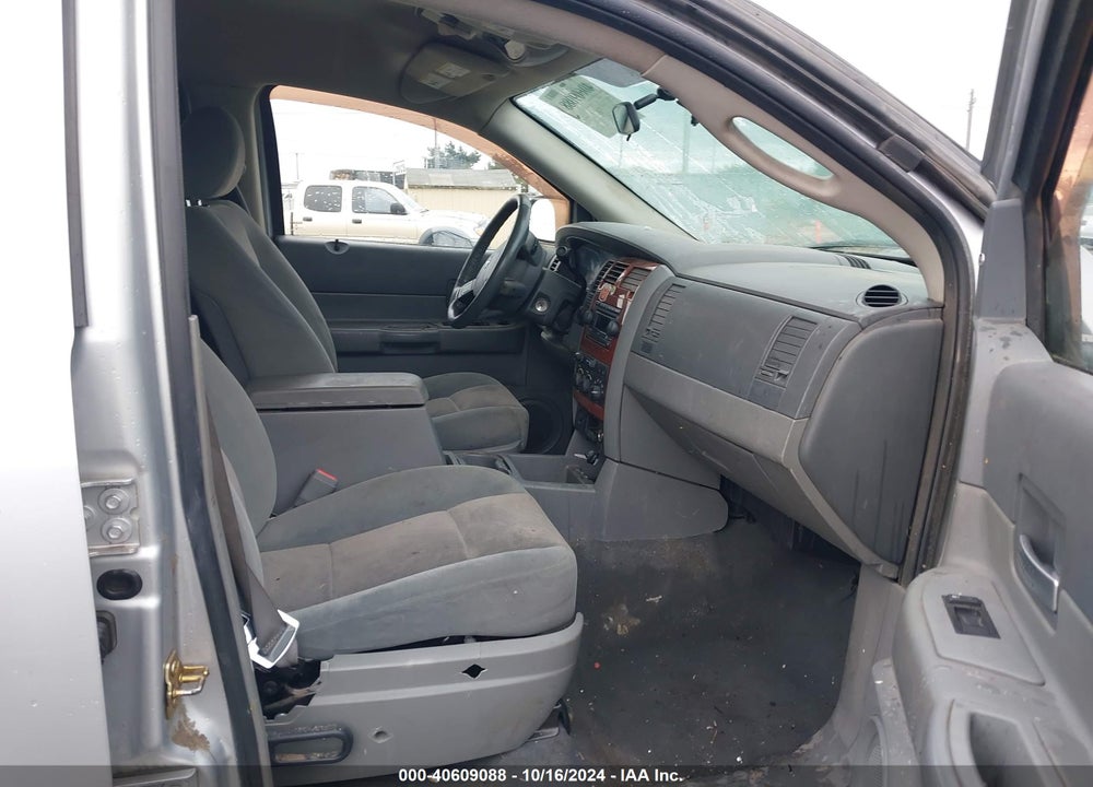2005 DODGE DURANGO SLT VIN: 1D4HB48N15F551954