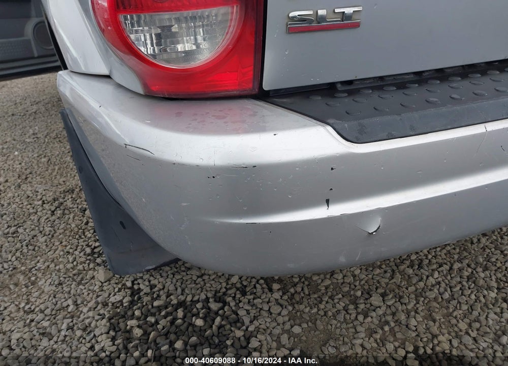 2005 DODGE DURANGO SLT VIN: 1D4HB48N15F551954