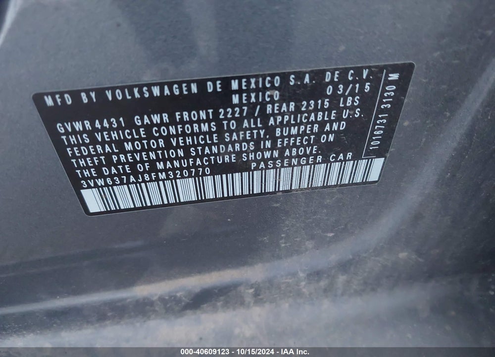 2015 VOLKSWAGEN JETTA HYBRID SEL PREMIUM VIN: 3VW637AJ8FM320770