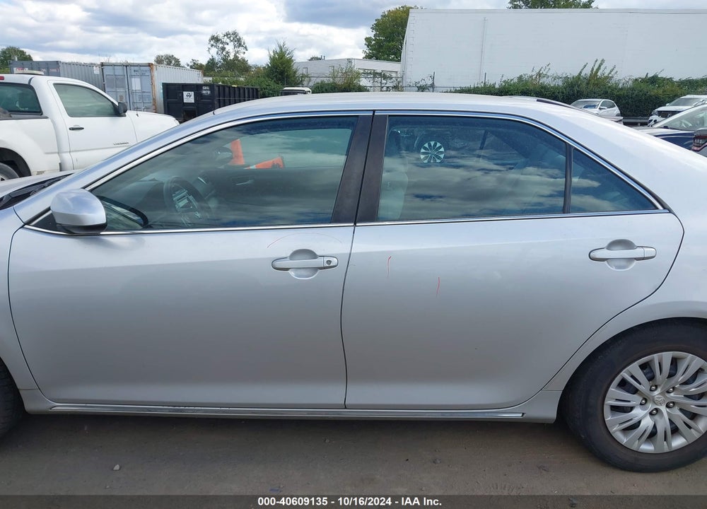 2014 TOYOTA CAMRY LE VIN: 4T1BF1FK9EU450571