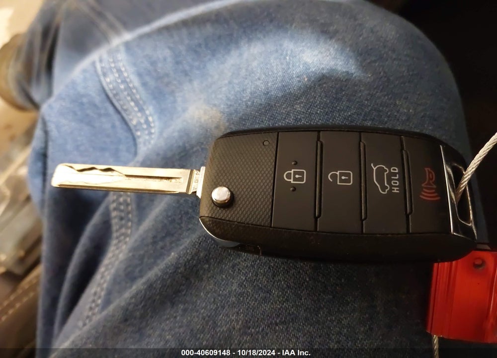 2016 KIA SOUL VIN: KNDJN2A25G7283630