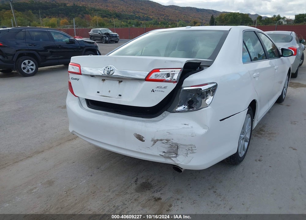 2012 TOYOTA CAMRY XLE VIN: 4T4BF1FK1CR225841