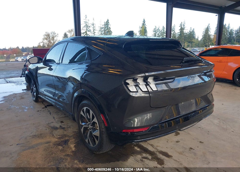2022 FORD MUSTANG MACH-E PREMIUM VIN: 3FMTK3R76NMA28328