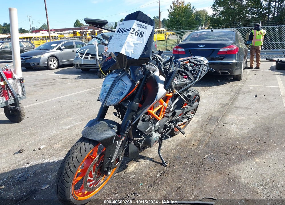 2021 KTM 390 DUKE VIN: MD2JPJ404MC242739