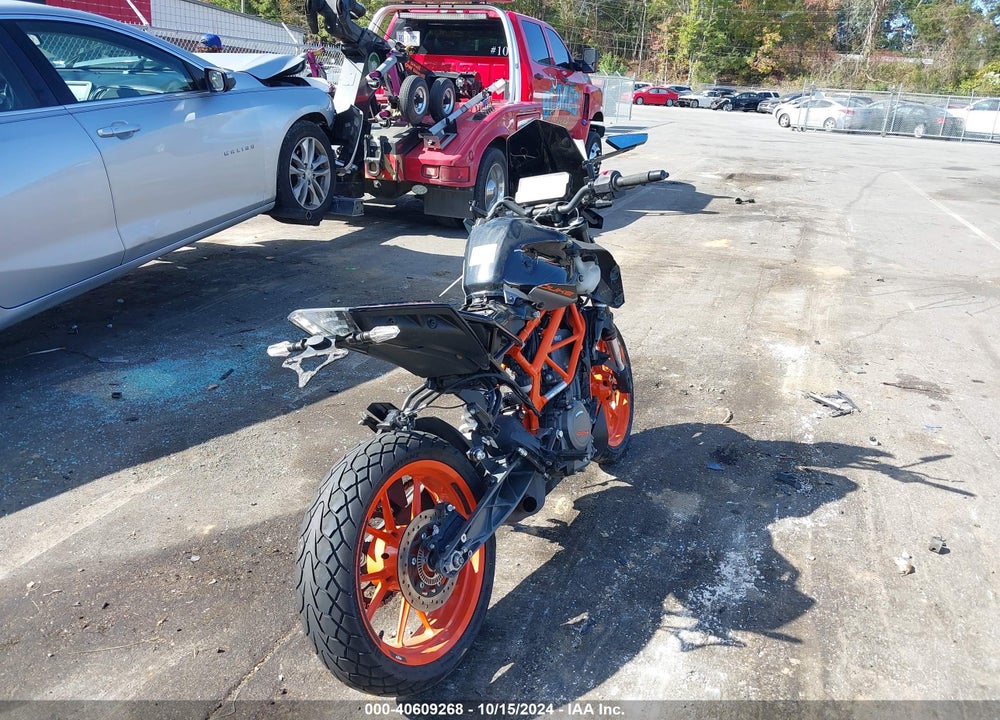 2021 KTM 390 DUKE VIN: MD2JPJ404MC242739