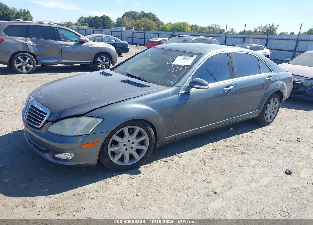 2007 MERCEDES-BENZ S 550 VIN: WDDNG71X47A038993